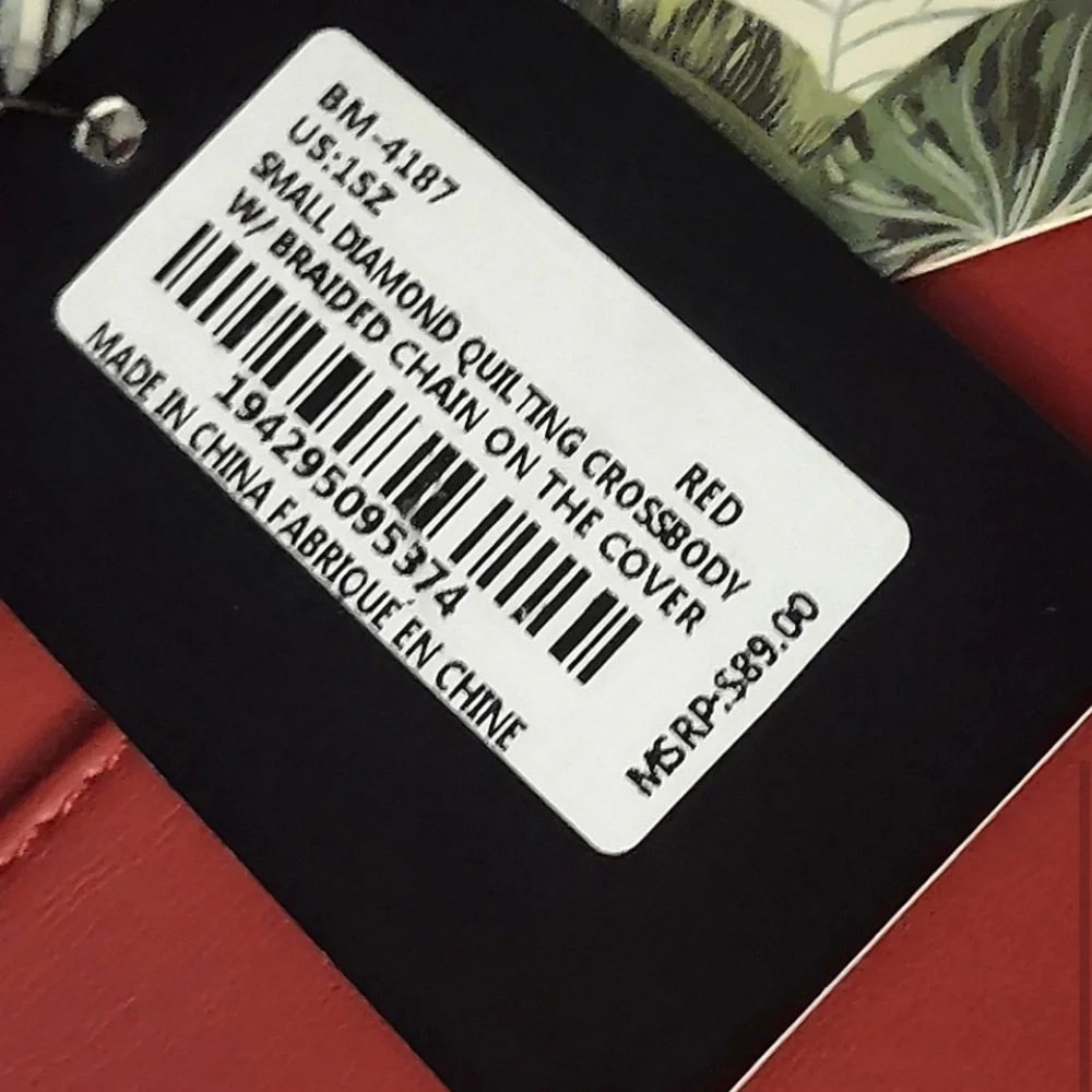 ❤️❤️❤️NWT Bagley Mishka Red Quilted Chain Shoulder Bag. ❤️❤️❤️ - Picture 6 of 10